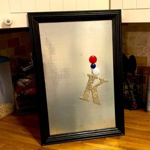 Simple Black Magnet Broad